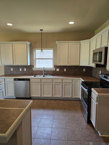 14050 Serenity Cove Dr, Gonzales, LA 70737