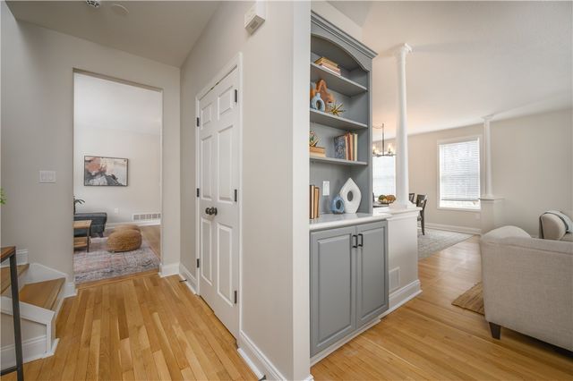 100 Summerlawn Dr, Bell Acres, PA 15143