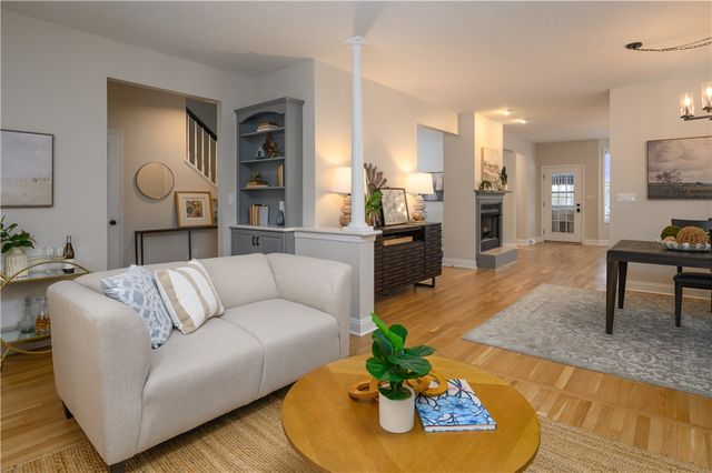 100 Summerlawn Dr, Bell Acres, PA 15143