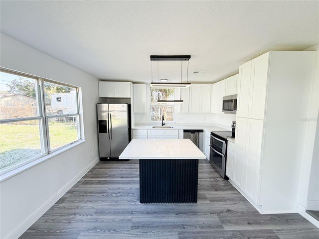 2329 W DORIS STREET, Kissimmee, FL 34741