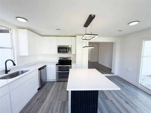 2329 W DORIS STREET, Kissimmee, FL 34741