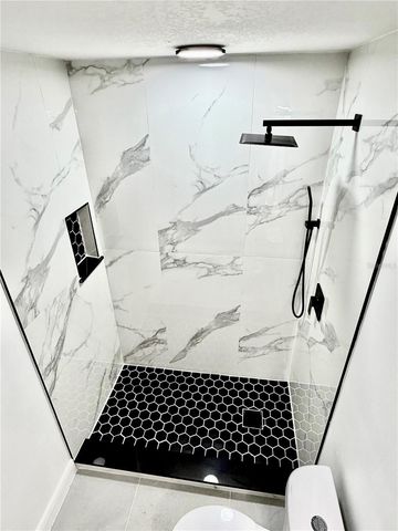 2329 W DORIS STREET, Kissimmee, FL 34741