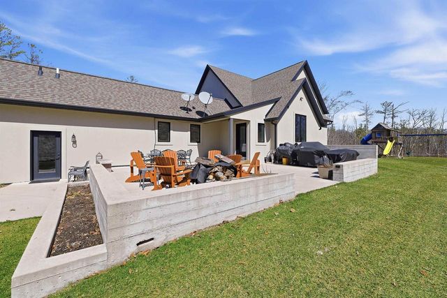 15109 MORAINE ROAD, Kiel, WI 53042
