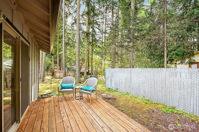52 Penny Lane, Port Townsend, WA 98368