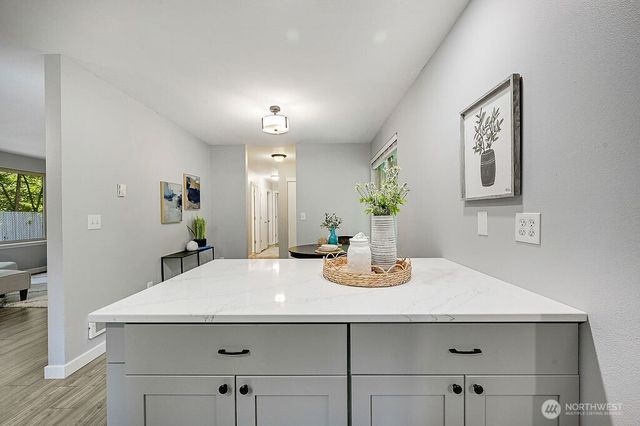 52 Penny Lane, Port Townsend, WA 98368