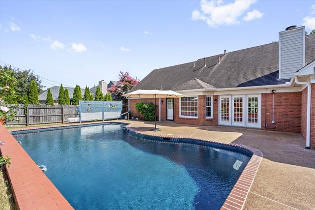 7574 DEXTER HILLS DR, Memphis, TN 38016