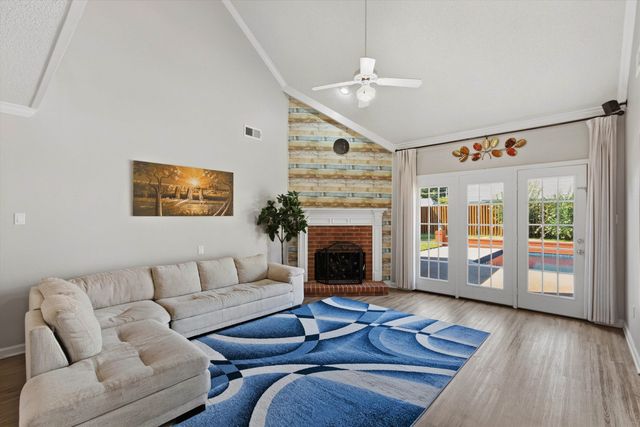 7574 DEXTER HILLS DR, Memphis, TN 38016