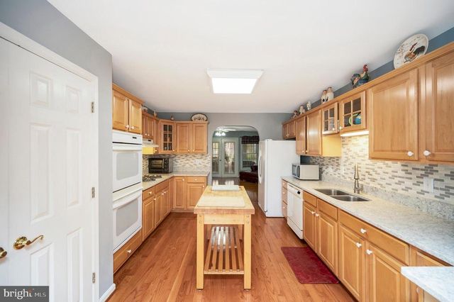 219 CORNWALLIS AVE, Locust Grove, VA 22508