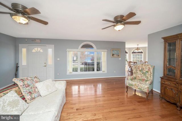 219 CORNWALLIS AVE, Locust Grove, VA 22508