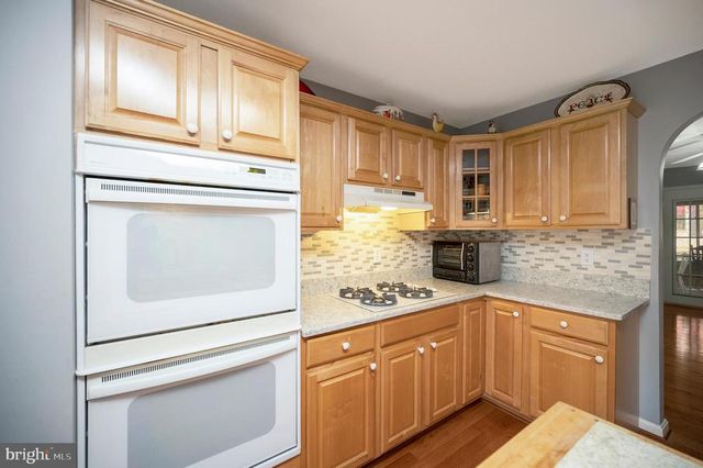 219 CORNWALLIS AVE, Locust Grove, VA 22508