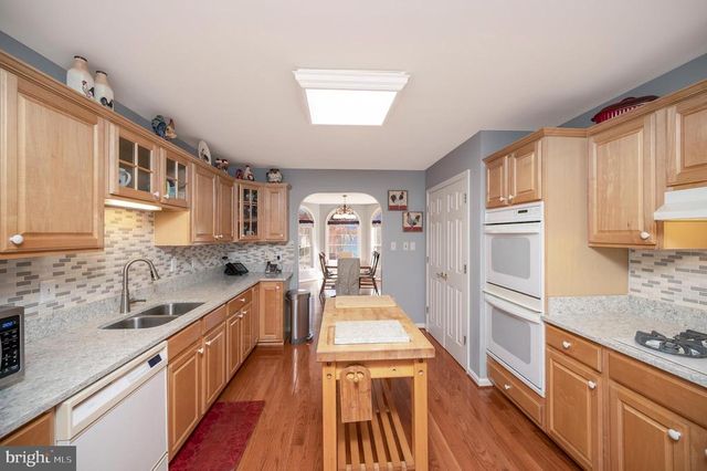 219 CORNWALLIS AVE, Locust Grove, VA 22508