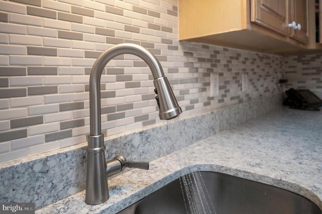 219 CORNWALLIS AVE, Locust Grove, VA 22508