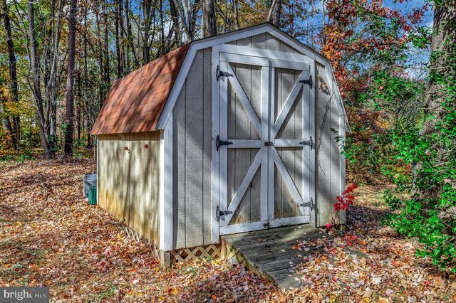 219 CORNWALLIS AVE, Locust Grove, VA 22508