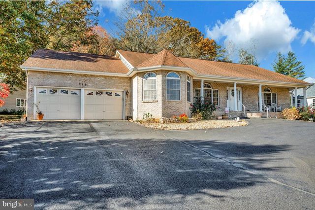 219 CORNWALLIS AVE, Locust Grove, VA 22508