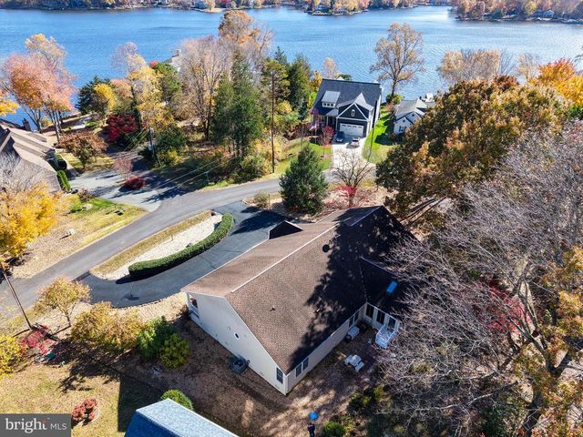 219 CORNWALLIS AVE, Locust Grove, VA 22508