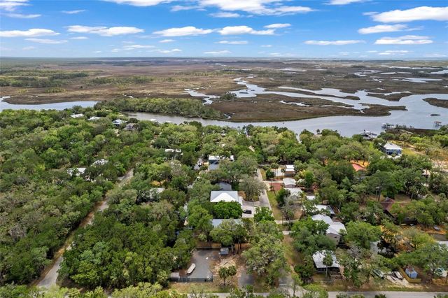 6779 S PINEBRANCH POINT, Homosassa, FL 34448