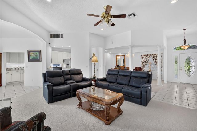 5049 ST ANDREWS ARCADE, Leesburg, FL 34748
