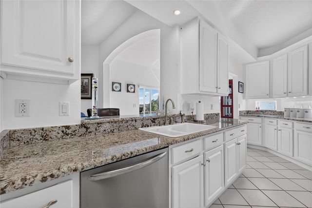 5049 ST ANDREWS ARCADE, Leesburg, FL 34748