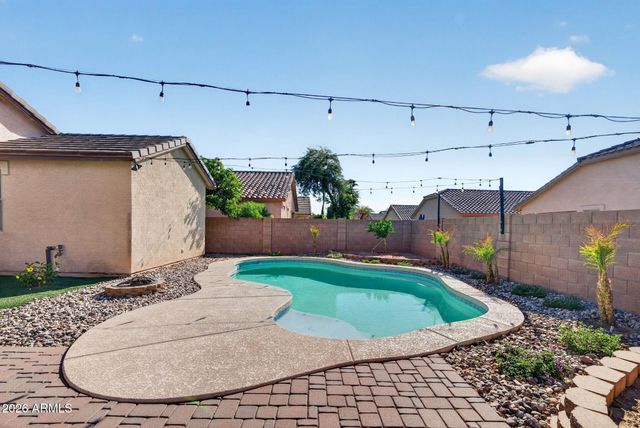 16977 W MANCHESTER Drive, Surprise, AZ 85374
