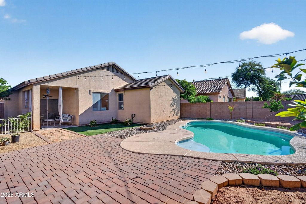 16977 W MANCHESTER Drive, Surprise, AZ 85374 — photo 4