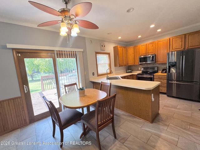 2721 Hydra Drive, Lansing, MI 48911