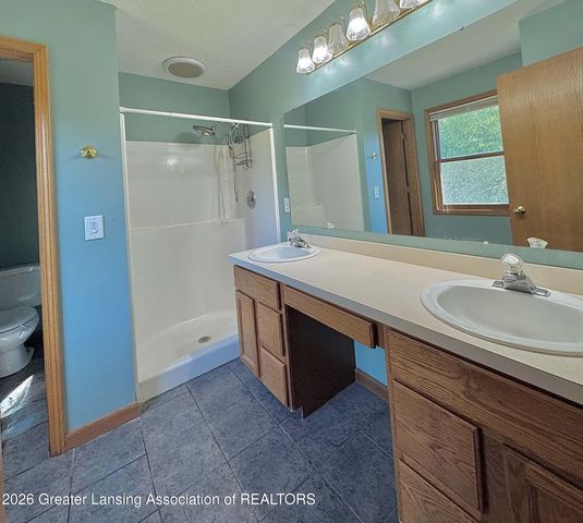 2721 Hydra Drive, Lansing, MI 48911