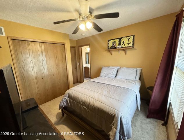 2721 Hydra Drive, Lansing, MI 48911