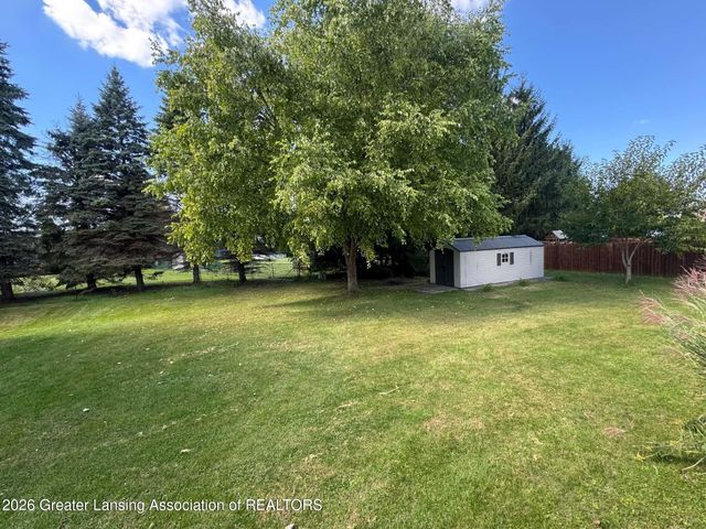 2721 Hydra Drive, Lansing, MI 48911