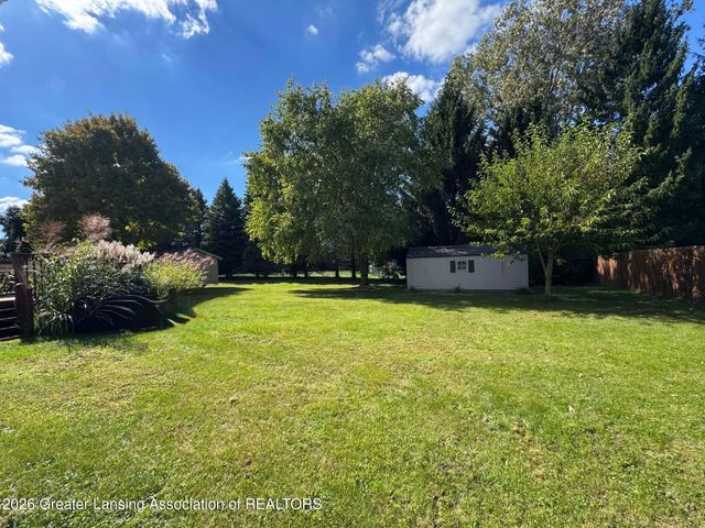 2721 Hydra Drive, Lansing, MI 48911