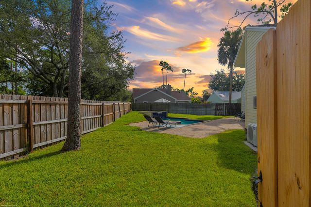 522 Goldenwood Way, Wellington, FL 33414