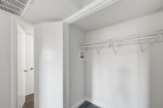 4859 Cedar Springs Road 136, Dallas, TX 75219