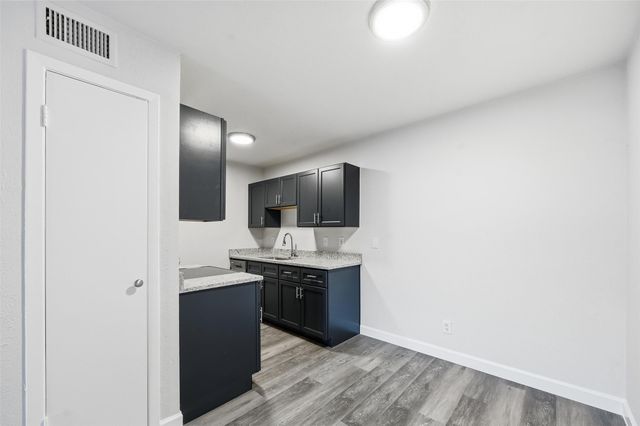 4859 Cedar Springs Road 136, Dallas, TX 75219