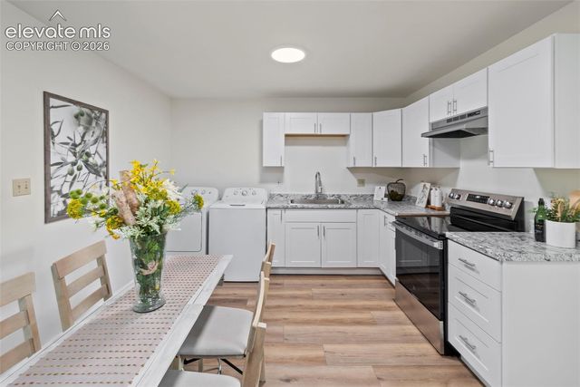 2135 Jet Wing Drive, Colorado Springs, CO 80916