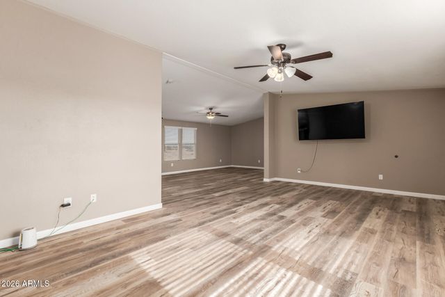 6994 W WARREN Drive, Casa Grande, AZ 85194