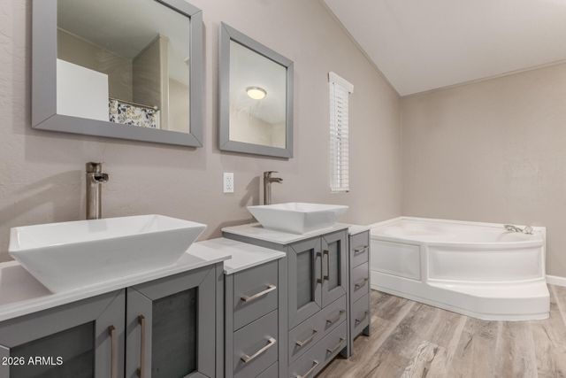 6994 W WARREN Drive, Casa Grande, AZ 85194