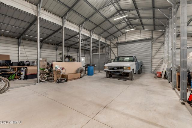 6994 W WARREN Drive, Casa Grande, AZ 85194