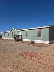6994 W WARREN Drive, Casa Grande, AZ 85194