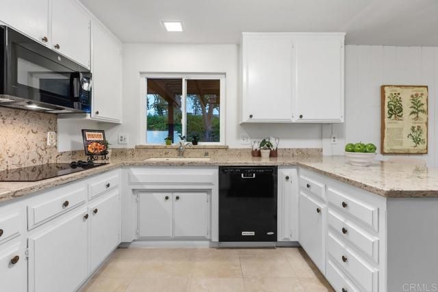 2834 Hutchison Street, Vista, CA 92084