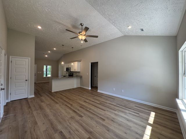 37 Laurel View St, Manchester, TN 37355