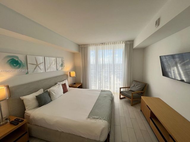 2602 E Hallandale Beach Blvd R2810, Hallandale Beach, FL 33009