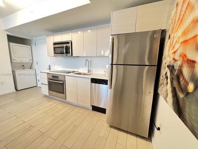 2602 E Hallandale Beach Blvd R2810, Hallandale Beach, FL 33009