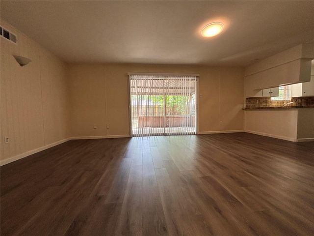 10422 Winding Trail Road, La Porte, TX 77571