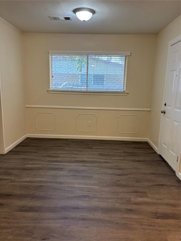 10422 Winding Trail Road, La Porte, TX 77571