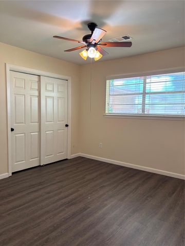 10422 Winding Trail Road, La Porte, TX 77571