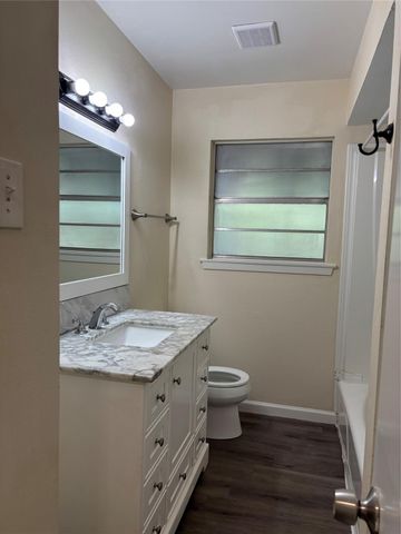 10422 Winding Trail Road, La Porte, TX 77571