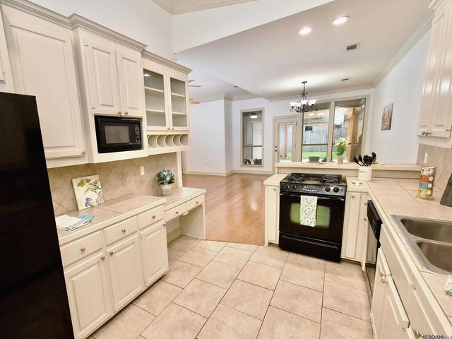 10409 Springtree Ave, Baton Rouge, LA 70810