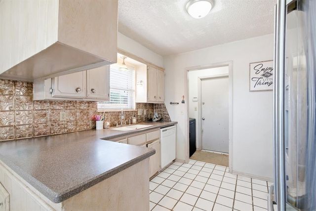 1722 Lancaster Circle, Norman, OK 73069