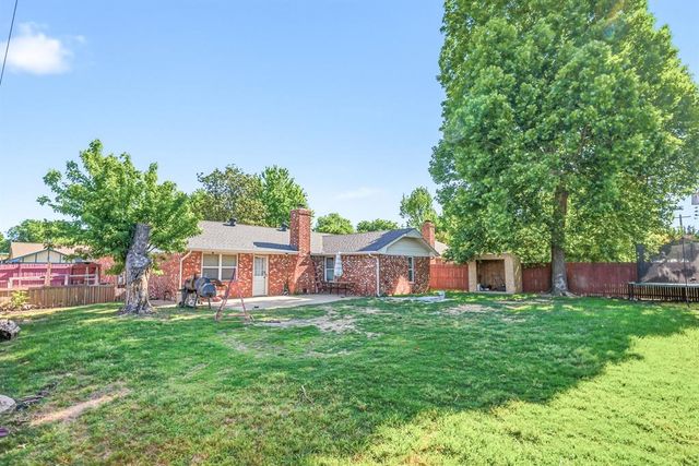 1722 Lancaster Circle, Norman, OK 73069