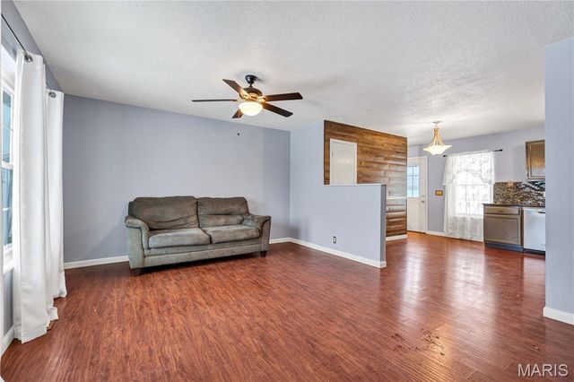 2230 Columbus Circle, Warrenton, MO 63383