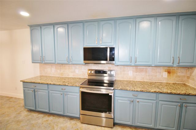 928 Oakcrest Drive, Wylie, TX 75098